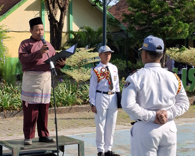 SMAN 4 Pasuruan Gelar Upacara Hari Pendidikan Nasional 2025 dengan Semangat Nasionalisme dan Kebudayaan